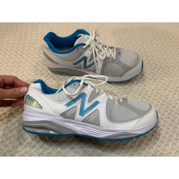 Size 10 - New Balance 1540 V2 Blue Bell/White womens running walking shoe - Picture 1 of 9
